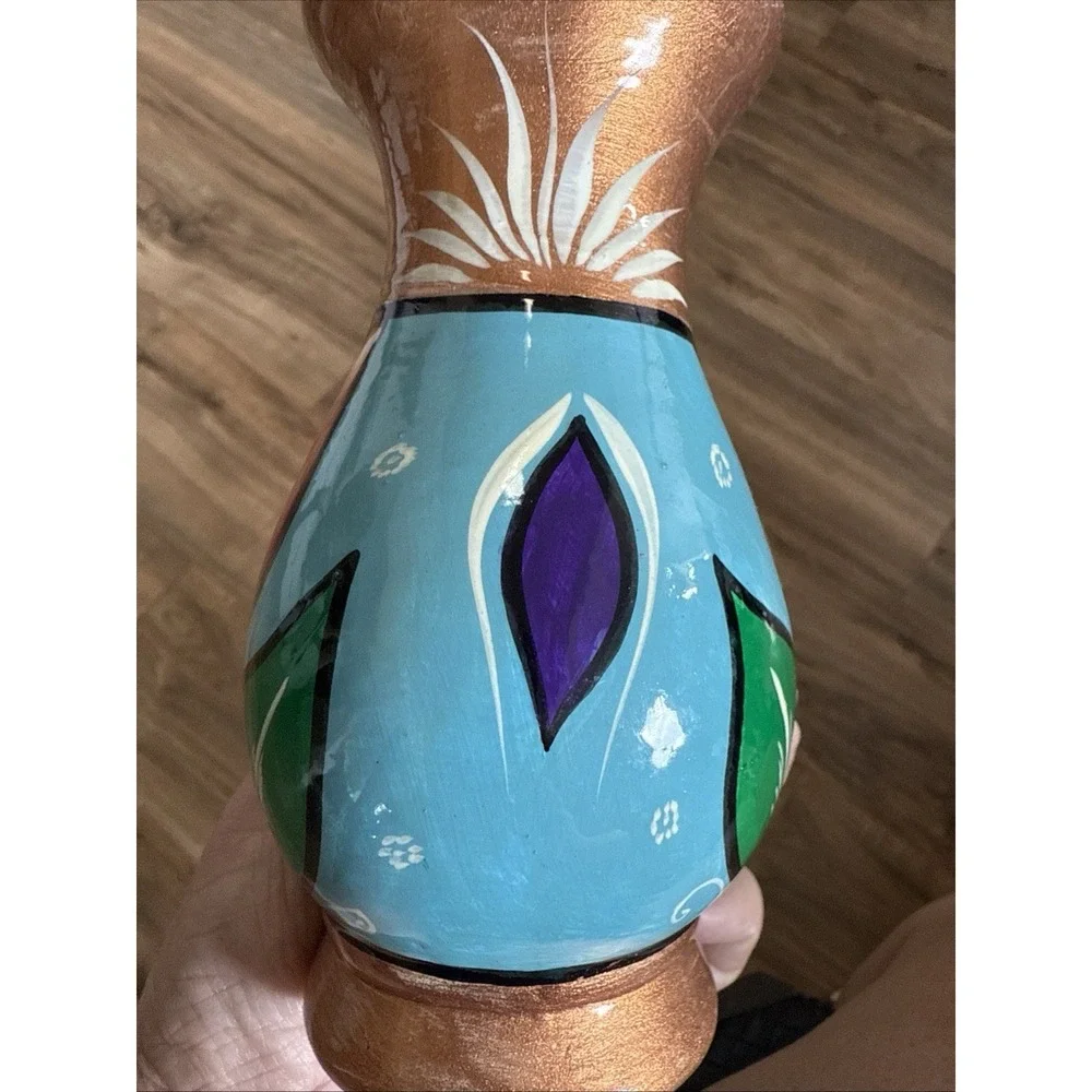 Hand-Painted Tulip Floral Vase Ceramic Decor‎ 6.25 Tall, Looks Italian Vintage